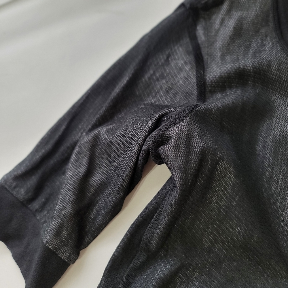 D&G Dolce And Gabbana Mesh Net Tee *Flaw* - image 4